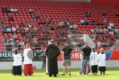 1. Bundesliga - Fußball - FC Ingolstadt 04 - Saisoneröffnung im Audi Sportpark - Gottesdienst zur Eröffnung