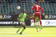1. Bundesliga - Fußball - VfL Wolfsburg - FC Ingolstadt 04 - Josuha Guilavogui (23 Wolfsburg) Mathew Leckie (7, FCI)