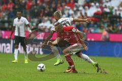 1. Bundesliga - Fußball - FC Bayern - FC Ingolstadt 04 - Darío Lezcano (11, FCI) Franck Ribery (7 Bayern)