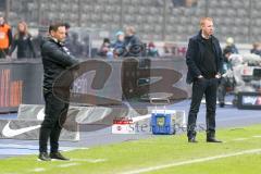 1. BL - Saison 2016/2017 - Hertha BSC - FC Ingolstadt 04 - Maik Walpurgis (Trainer FCI) - Pal Dardai (Cheftrainer Hertha) - Foto: Meyer Jürgen