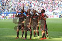 1. Bundesliga - Fußball - Hamburger SV - FC Ingolstadt 04 - nach dem Spiel bei den Fans Romain Brégerie (18, FCI) Lukas Hinterseer (16, FCI) Alfredo Morales (6, FCI)  Marvin Matip (34, FCI) Markus Suttner (29, FCI)