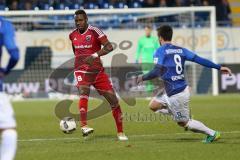 1. Bundesliga - Fußball - SV Darmstadt 98 - FC Ingolstadt 04 - Roger de Oliveira Bernardo (8, FCI) Jerome Gondorf (8 Darmstadt 98)