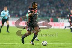 1. Bundesliga - Fußball - Werder Bremen - FC Ingolstadt 04 - Marvin Matip (34, FCI) Angriff