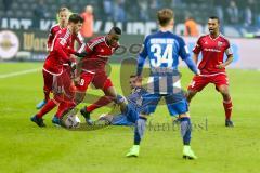 1. BL - Saison 2016/2017 - Hertha BSC - FC Ingolstadt 04 - Gelbe Karte für Lezcano Farina,Dario (#37 FCI) - Foto: Meyer Jürgen