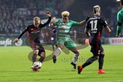 1. Bundesliga - Fußball - Werder Bremen - FC Ingolstadt 04 - Florent Hadergjonaj (33, FCI) Serge Gnabry (29 Bremen) Darío Lezcano (11, FCI)