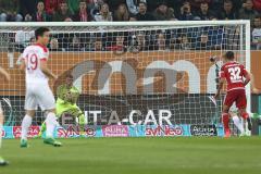 1. Bundesliga - Fußball - FC Augsburg - FC Ingolstadt 04 - sicher am Ball Torwart Martin Hansen (35, FCI)