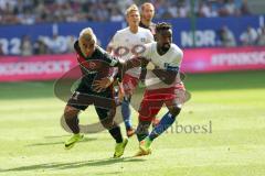 1. Bundesliga - Fußball - Hamburger SV - FC Ingolstadt 04 - Darío Lezcano (11, FCI) Djourou, Johan (5 HSV) Zweikampf