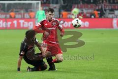 1. Bundesliga - Fußball - Bayer Leverkusen - FC Ingolstadt 04 - Pascal Groß (10, FCI) wird gestoppt von Wendell (Leverkusen 18)