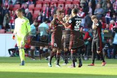 1. BL - Saison 2016/2017 - FSV Mainz 05 - FC Ingolstadt 04 - Markus Suttner (#29 FCI) und #f32 klatschen sich vor dem Spiel ab - Foto: Meyer Jürgen