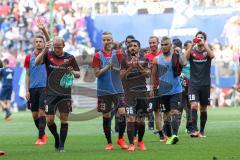 1. Bundesliga - Fußball - Hamburger SV - FC Ingolstadt 04 - Spiel ist aus Unentschieden, das Team geht zu den Fans Gratulation Jubel