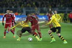 1. Bundesliga - Fußball - Borussia Dortmund - FC Ingolstadt 04 - Gonzalo Castro (BVB 27) Darío Lezcano (11, FCI) Lukasz Piszczek (BVB 26)