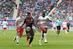 1. Bundesliga - Fußball - RB Leipzig - FC Ingolstadt 04 - Marcel Halsterberg (23 Leipzig) Darío Lezcano (11, FCI) Angriff Dayotchanculle Oswald Upamecano (17 Leipzig)