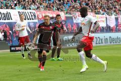 1. Bundesliga - Fußball - RB Leipzig - FC Ingolstadt 04 - Sonny Kittel (21, FCI) Dayotchanculle Oswald Upamecano (17 Leipzig) Zweikampf