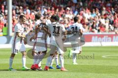 1. Bundesliga - Fußball - SC Freiburg - FC Ingolstadt 04 - Tor Jubel Ausgleich Darío Lezcano (11, FCI) mit Marcel Tisserand (32, FCI) Romain Brégerie (18, FCI) Almog Cohen (36, FCI)