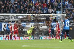 1. Bundesliga - Fußball - TSG 1899 Hoffenheim - FC Ingolstadt 04 - Ecke Kopfball Tor durch Benjamin Hübner (TSG 21) Anthony Jung (3, FCI) Stefan Lex (14, FCI) kommen nicht hin, Torwart Martin Hansen (35, FCI) chancenlos