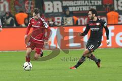 1. Bundesliga - Fußball - Bayer Leverkusen - FC Ingolstadt 04 - Pascal Groß (10, FCI) Charles Aranguiz (Leverkusen 20)
