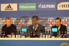 1. Bundesliga - Fußball - FC Schalke 04 - FC Ingolstadt 04 - Pressekonferenz nach dem Spiel Cheftrainer Maik Walpurgis (FCI) und rechts Cheftrainer Markus Weinzierl (Schalke)