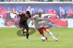 1. Bundesliga - Fußball - RB Leipzig - FC Ingolstadt 04 - Alfredo Morales (6, FCI)  Emil Forsberg (10 Leipzig)