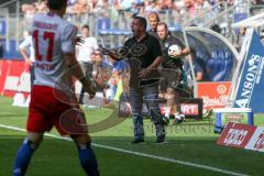 1. BL - Saison 2016/2017 - Hamburger SV - FC Ingolstadt 04 - Markus Kauczinski (Trainer FCI) gibt Anweisungen - Foto: Meyer Jürgen