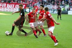 1. BL - Saison 2016/2017 - FSV Mainz 05 - FC Ingolstadt 04 - Lukas Hinterseer (#16 FCI) - Pablo De Blasis (#32 Mainz) - Foto: Meyer Jürgen