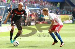 1. Bundesliga - Fußball - Hamburger SV - FC Ingolstadt 04 - Tobias Levels (28, FCI) Ostrzolek, Matthias (22 HSV)