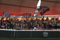 1. Bundesliga - Fußball - FC Bayern - FC Ingolstadt 04 - Ingolstadt Fans Jubel Fahnen Schal Singen Choreo Auswärts