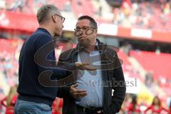 1. Bundesliga - Fußball - 1. FC Köln - FC Ingolstadt 04 - Cheftrainer Markus Kauczinski (FCI) mit Cheftrainer Peter Stöger (Köln) links