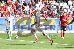 1. Bundesliga - Fußball - SC Freiburg - FC Ingolstadt 04 - im Alleingang auf das Tor Marcel Tisserand (32, FCI)