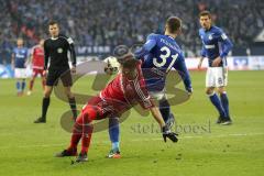 1. Bundesliga - Fußball - FC Schalke 04 - FC Ingolstadt 04 - Zweikampf Pascal Groß (10, FCI) und Matija Nastasic