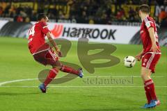 1. Bundesliga - Fußball - Borussia Dortmund - FC Ingolstadt 04 - 1:0 - Marvin Matip (34, FCI) schießt auf das Tor Chance verpasst