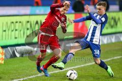 1. BL - Saison 2016/2017 - Hertha BSC - FC Ingolstadt 04 - Florent Hadergjonaj (#33 FCI) - Maximilian Mittelstädt (#34 Hertha) - Foto: Meyer Jürgen