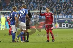 1. Bundesliga - Fußball - FC Schalke 04 - FC Ingolstadt 04 - rechts Streit Pascal Groß (10, FCI) mit Naldo (29 Schalke)