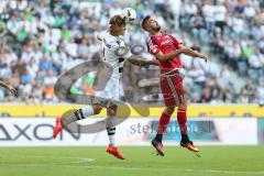 1. Bundesliga - Fußball - Borussia Mönchengladbach - FC Ingolstadt 04 - 2:0 - Kopfball Duell Jannik Vestergaard (#4 Borussia) und Lukas Hinterseer (16, FCI)