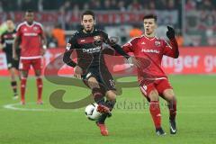 1. Bundesliga - Fußball - Bayer Leverkusen - FC Ingolstadt 04 - Hakan Calhanoglu (Leverkusen 10) Alfredo Morales (6, FCI)