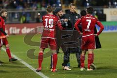 1. Bundesliga - Fußball - SV Darmstadt 98 - FC Ingolstadt 04 - Spiel ist aus erster Saisonsieg für den FCI, Torschütze Moritz Hartmann (9, FCI) mit Max Christiansen (19, FCI) Mathew Leckie (7, FCI)