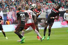 1. Bundesliga - Fußball - RB Leipzig - FC Ingolstadt 04 - Florent Hadergjonaj (33, FCI) Emil Forsberg (10 Leipzig) Marcel Tisserand (32, FCI) Roger de Oliveira Bernardo (8, FCI) Rettung