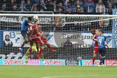 1. Bundesliga - Fußball - TSG 1899 Hoffenheim - FC Ingolstadt 04 - Ecke Kopfball Tor durch Benjamin Hübner (TSG 21) Anthony Jung (3, FCI) Stefan Lex (14, FCI) kommen nicht hin, Torwart Martin Hansen (35, FCI) chancenlos