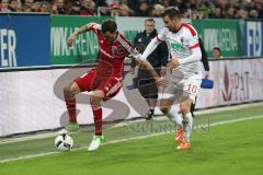 1. Bundesliga - Fußball - FC Augsburg - FC Ingolstadt 04 - Pascal Groß (10, FCI) Daniel Baier (FCA 10)