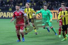 1. Bundesliga - Fußball - Borussia Dortmund - FC Ingolstadt 04 - 1:0 - Einwechslung Maurice Multhaup (31, FCI) Andre´Schürle (BVB 21) Torwart Martin Hansen (35, FCI)