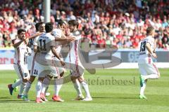 1. Bundesliga - Fußball - SC Freiburg - FC Ingolstadt 04 - Tor Jubel Ausgleich Darío Lezcano (11, FCI) mit Marcel Tisserand (32, FCI) Romain Brégerie (18, FCI) Almog Cohen (36, FCI)