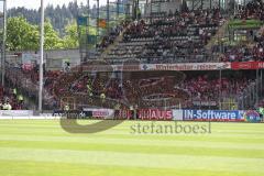 1. Bundesliga - Fußball - SC Freiburg - FC Ingolstadt 04 - mitgereiste Fans, Jubel Fahnen Choreo Kurve