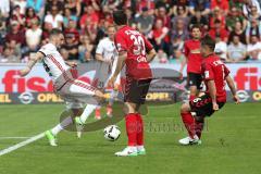 1. Bundesliga - Fußball - SC Freiburg - FC Ingolstadt 04 - Torschuß Pascal Groß (10, FCI) Günter, Christian (30 Freiburg) Abrashi, Amir (6 Freiburg)