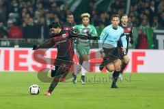 1. Bundesliga - Fußball - Werder Bremen - FC Ingolstadt 04 - Almog Cohen (36, FCI) zieht ab#