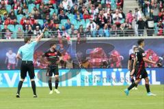 1. Bundesliga - Fußball - RB Leipzig - FC Ingolstadt 04 - rote Karte für Alfredo Morales (6, FCI)