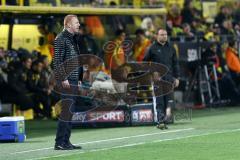 1. Bundesliga - Fußball - Borussia Dortmund - FC Ingolstadt 04 - 1:0 - Cheftrainer Maik Walpurgis (FCI) am Spielfeldrand