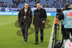 1. Bundesliga - Fußball - FC Schalke 04 - FC Ingolstadt 04 - vor dem Spiel rechts Cheftrainer Maik Walpurgis (FCI)