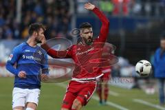 1. Bundesliga - Fußball - SV Darmstadt 98 - FC Ingolstadt 04 - Marcel Heller (20 Darmstadt 98) Anthony Jung (3, FCI)