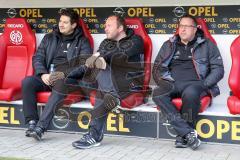 1. BL - Saison 2016/2017 - FSV Mainz 05 - FC Ingolstadt 04 - Markus Kauczinski (Trainer FCI) rechts - Argirios Giannikis (Co-Trainer FCI) - Patrick Westermann (Co-Trainer FCI) mitte - Foto: Meyer Jürgen