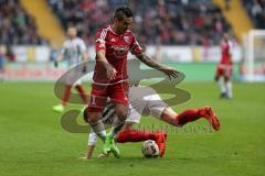 1. Bundesliga - Fußball - Eintracht Frankfurt - FC Ingolstadt 04 - Darío Lezcano (11, FCI) Zweikmapf