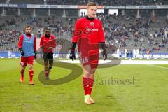 1. BL - Saison 2016/2017 - Hertha BSC - FC Ingolstadt 04 - Max Christiansen (#19 FCI) verlässt den Platz nach dem warm machen - Foto: Meyer Jürgen